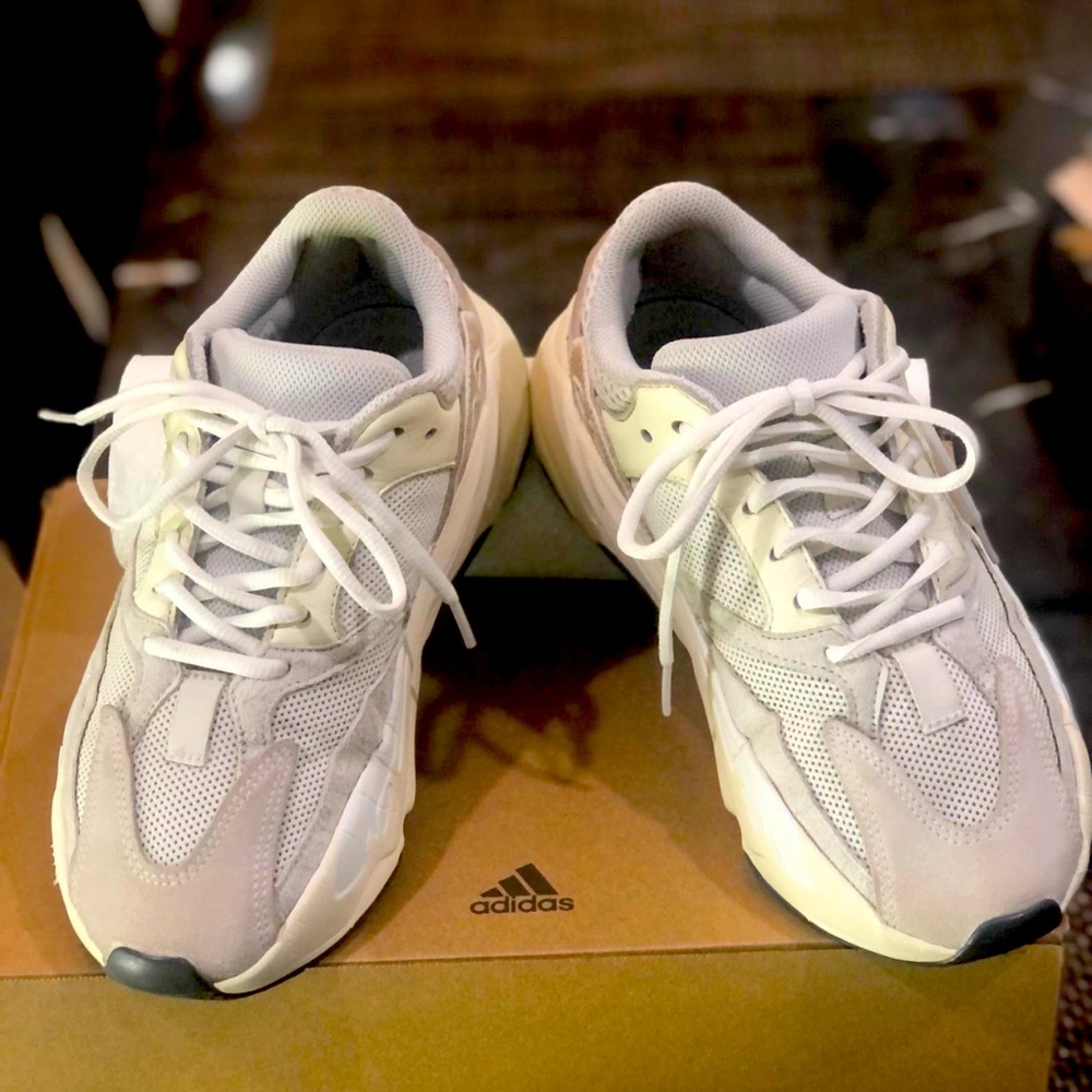 700 Analog Yeezys